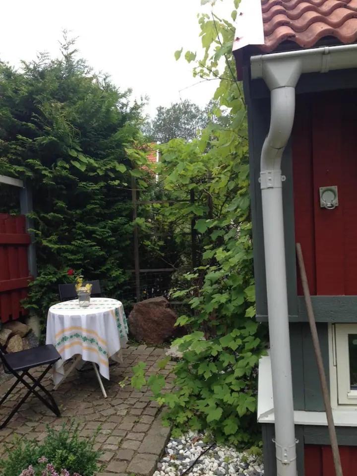 Lilla Gaeststugan Uppsala Esterno foto
